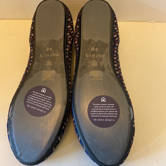 Size 8.5 Rothy’s flats - Picture 5 of 7